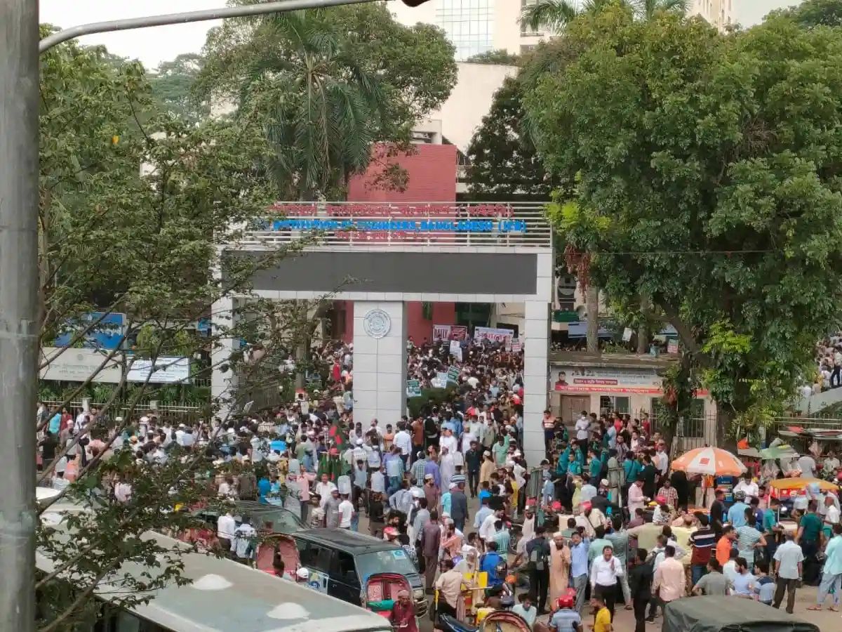 জামায়াতের সমাবেশের জন্য জনসমাগম, সতর্ক পুলিশ মোতায়েন. Channel i News - চ্যানেল আই নিউজ