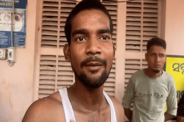 ওড়িশা ট্রেন দুর্ঘটনা থেকে বেঁচে যাওয়া একজন যাত্রীর সাক্ষাৎকার. Channel i News - চ্যানেল আই নিউজ