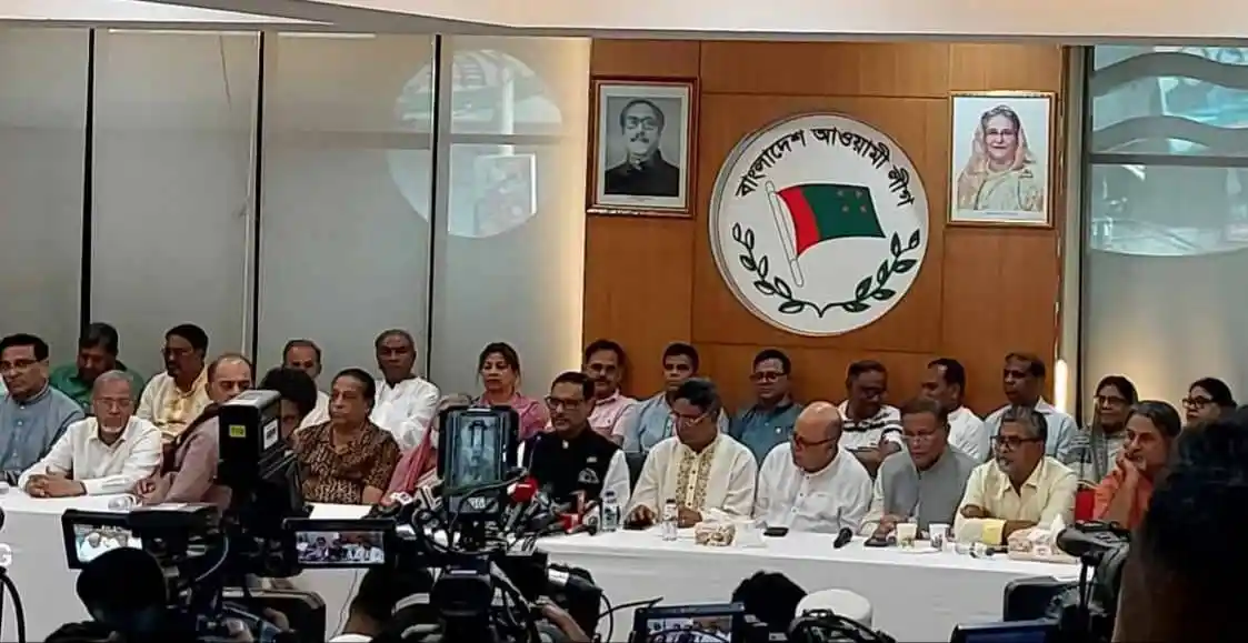 বাংলাদেশ আওয়ামী লীগ ও বিএনপি নেতাদের বৈঠক, রাজপথে আন্দোলনের প্রস্তুতি. Channel i News - চ্যানেল আই নিউজ