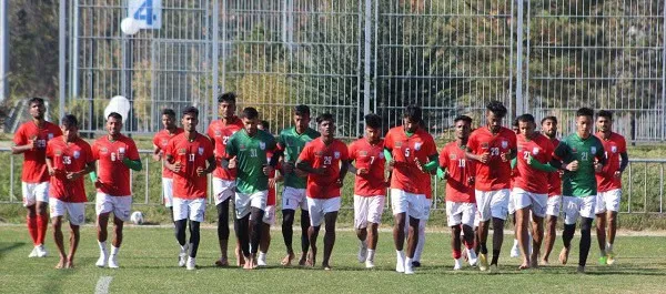 বাংলাদেশ ফুটবল দল অনুশীলনে মাঠে, প্রস্তুতি নিচ্ছে।. Channel i News - চ্যানেল আই নিউজ