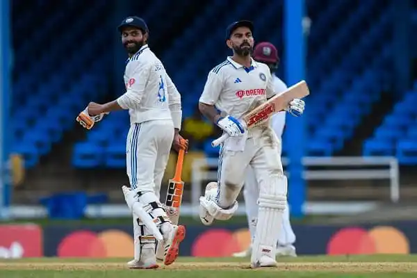 বাংলাদেশ ক্রিকেটাররা মাঠে ব্যাট ও বল নিয়ে প্রস্তুত. Channel i News - চ্যানেল আই নিউজ