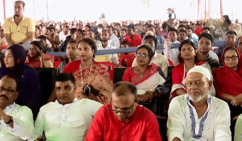 নেত্রকোনা জেলার স্বেচ্ছাসেবক লীগের ত্রি-বার্ষিক সম্মেলনে উপস্থিত নেতৃবৃন্দ. Channel i News - চ্যানেল আই নিউজ