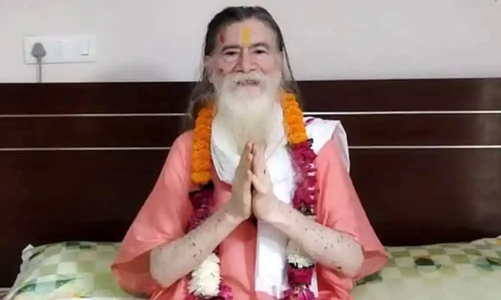 বাউল গায়ক সাধন বৈরাগীর ছবি, তিনি প্রাচীন বাউল গানের শিল্পী. Channel i News - চ্যানেল আই নিউজ