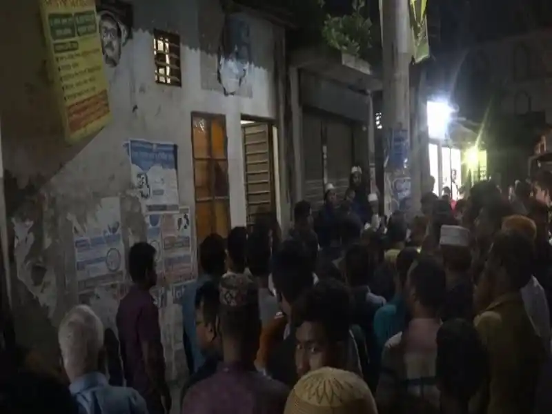 সাভারে শিক্ষক হত্যার প্রতিবাদে জনসমাগম, চ্যানেল আই অনলাইন. Channel i News - চ্যানেল আই নিউজ
