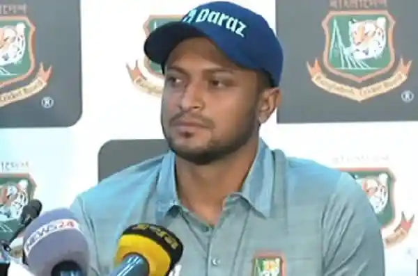 বাংলাদেশ ক্রিকেটার সাকিব আল হাসান সংবাদ সম্মেলনে অংশগ্রহণ করছেন. Channel i News - চ্যানেল আই নিউজ