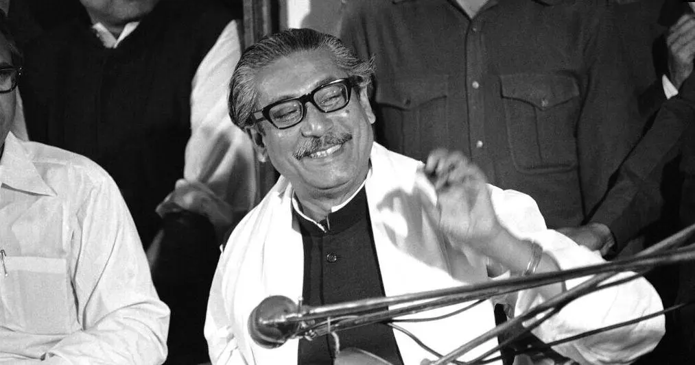 শেখ মুজিবের ছবি, হাসি ও বক্তৃতা দিচ্ছেন, বাংলাদেশি রাজনীতিবিদ. Channel i News - চ্যানেল আই নিউজ