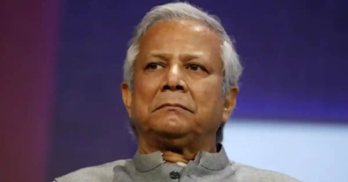 প্রধানমন্ত্রী শেখ হাসিনা গম্ভীর মুখে বক্তৃতা দিচ্ছেন. Channel i News - চ্যানেল আই নিউজ