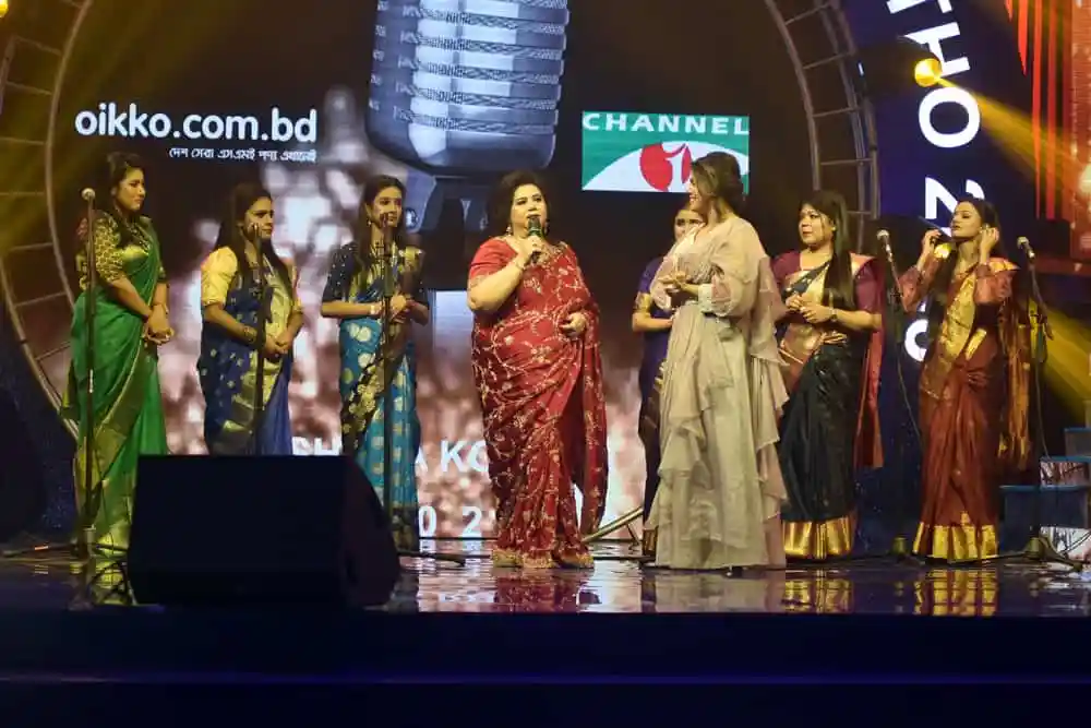 রুনা লায়লা ও অন্যান্য শিল্পীরা সেরাকণ্ঠের অনুষ্ঠানে পারফর্ম করছেন. Channel i News - চ্যানেল আই নিউজ