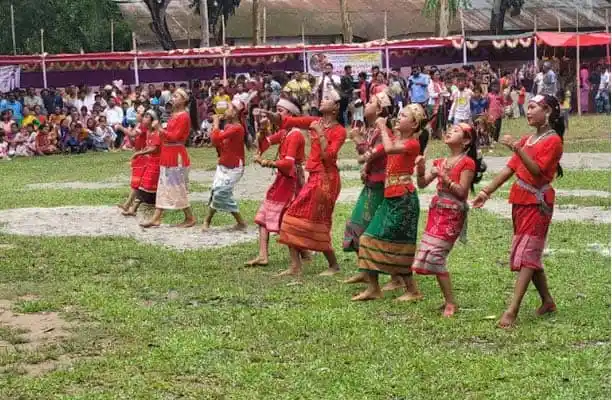 বাংলাদেশি শিশুদের ঐতিহ্যবাহী পোশাক পরে নাচের পারফরম্যান্স. Channel i News - চ্যানেল আই নিউজ