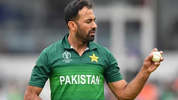 বাংলাদেশের ক্রিকেটার ওয়াহাব রিয়াজ বিদায় ম্যাচে বল হাতে প্রস্তুত. Channel i News - চ্যানেল আই নিউজ