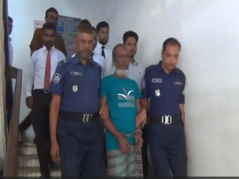 আসামি গ্রেফতার, পুলিশ ও আইনশৃঙ্খলা বাহিনী উপস্থিত. Channel i News - চ্যানেল আই নিউজ