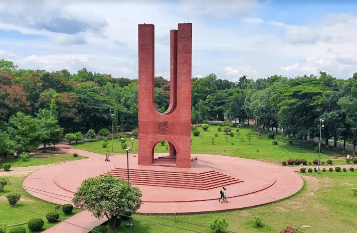 জাহাঙ্গীরনগর বিশ্ববিদ্যালয়ের স্মৃতিস্তম্ভ ও সুন্দর উদ্যান. Channel i News - চ্যানেল আই নিউজ