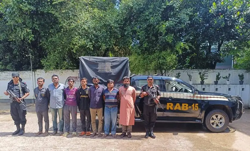 জেলেদের আতঙ্কের ঘটনায় জলদস্যু মঞ্জুসহ গ্রেপ্তার ৭. Channel i News - চ্যানেল আই নিউজ