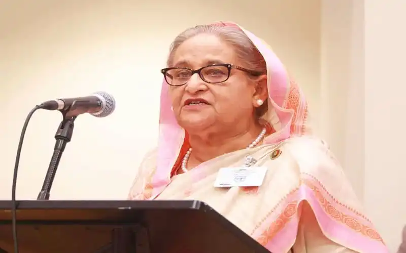 প্রধানমন্ত্রী মহামারি প্রতিরোধে বৈশ্বিক সহযোগিতা নিয়ে বক্তৃতা দিচ্ছেন. Channel i News - চ্যানেল আই নিউজ