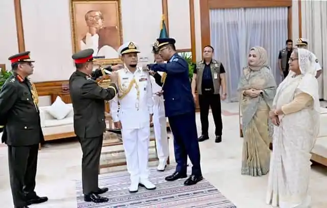 নৌবাহিনী প্রধান এম নাজমুল হাসানের এডমিরাল পদোন্নতি অনুষ্ঠানে উপস্থিতি. Channel i News - চ্যানেল আই নিউজ