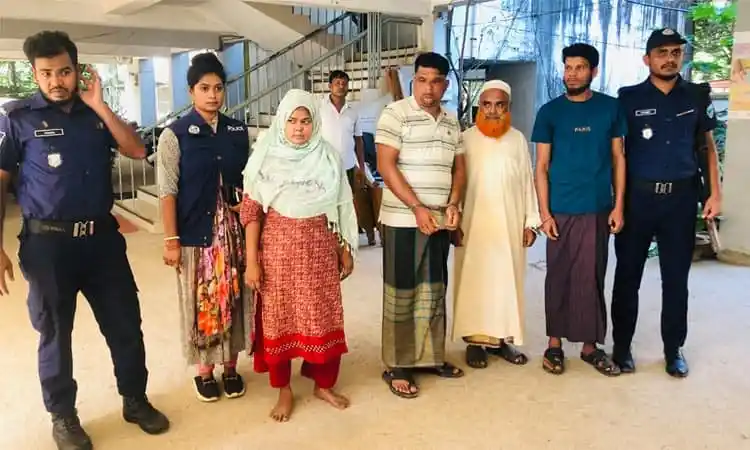 আন্তর্জাতিক মানবপাচারকারী চক্রের চার সদস্য গ্রেপ্তার, পুলিশি অভিযান. Channel i News - চ্যানেল আই নিউজ