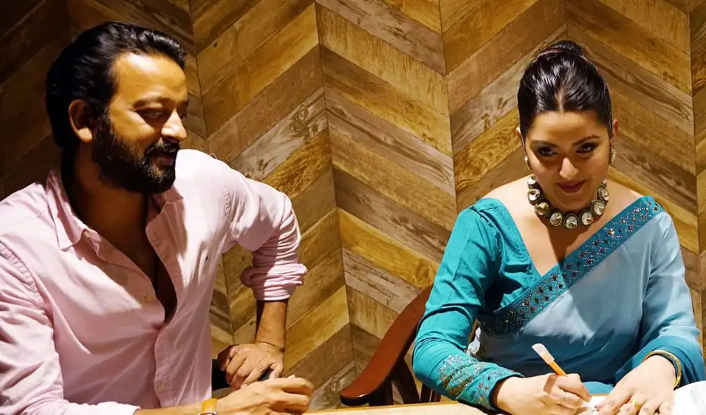 পরীমণি ও সাইমন ডোডোর গল্পের দৃশ্যে, নাটকীয় মুহূর্তে. Channel i News - চ্যানেল আই নিউজ