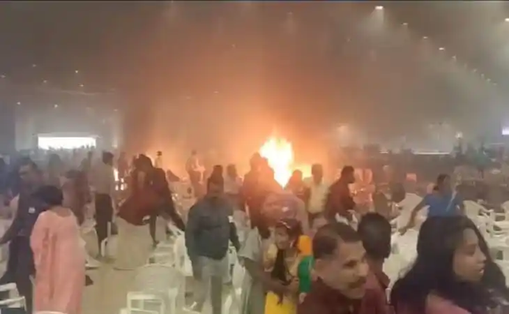 প্রার্থনা চলাকালীন পরপর বিস্ফোরণে নিহত ১