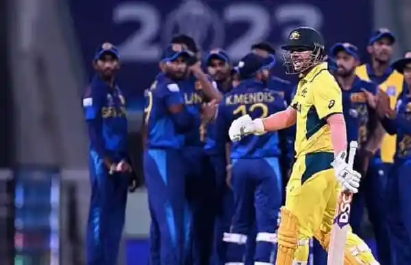 বাংলাদেশ ও অস্ট্রেলিয়ার ক্রিকেট দলের খেলোয়াড়রা মাঠে একত্রিত।. Channel i News - চ্যানেল আই নিউজ
