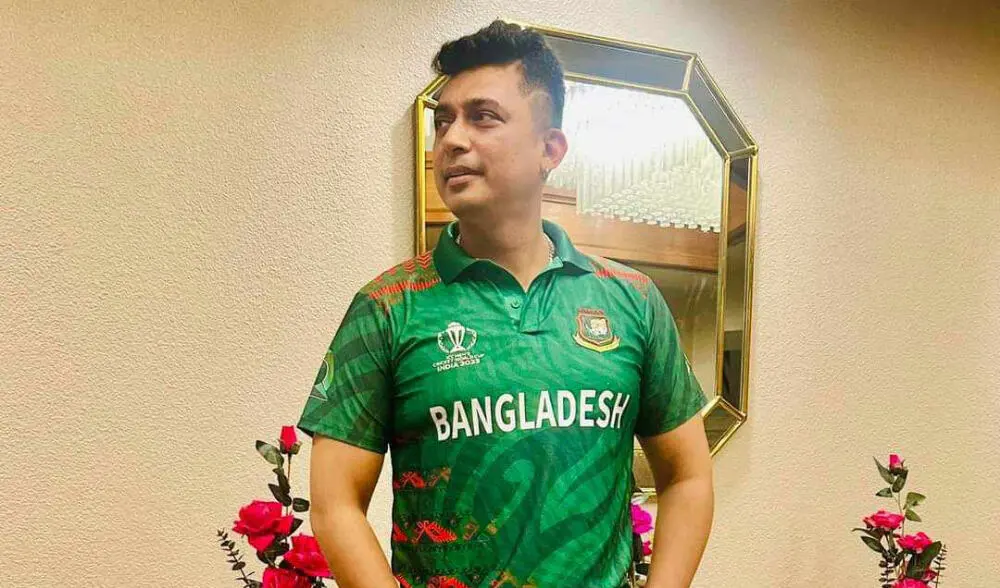 বাংলাদেশ ক্রিকেটার সাকিব আল হাসান পজিটিভভাবে দাঁড়িয়ে আছেন. Channel i News - চ্যানেল আই নিউজ