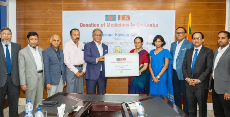 বাংলাদেশ থেকে শ্রীলঙ্কাকে ঔষধ সহায়তা প্রদান অনুষ্ঠান. Channel i News - চ্যানেল আই নিউজ