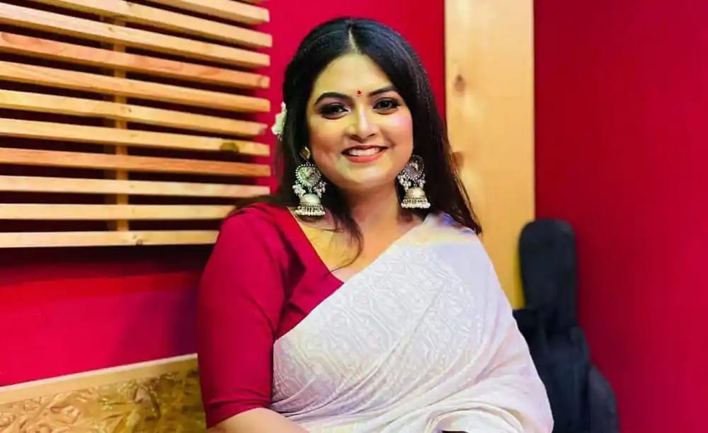শিলা দেবীর দুই গানের পরিবেশে সুন্দরী নারী দুর্গাপূজার অনুষ্ঠানে. Channel i News - চ্যানেল আই নিউজ