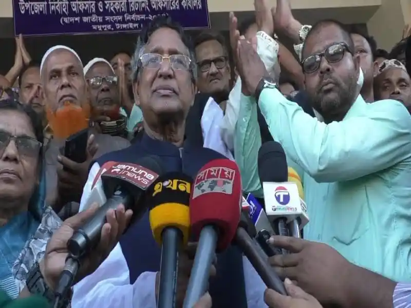 নেতা মোশাররফের সংবাদ সম্মেলনে সাংবাদিকদের প্রশ্নের উত্তর. Channel i News - চ্যানেল আই নিউজ