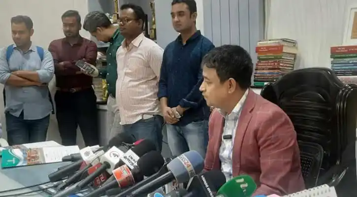 ডিবিপ্রধানের লন্ডনে আগুন দেওয়ার ভিডিও সংক্রান্ত সংবাদ সম্মেলন. Channel i News - চ্যানেল আই নিউজ