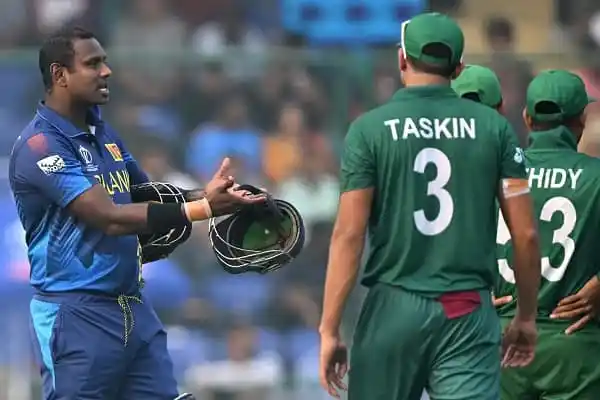 ক্রিকেট ম্যাচে ভারতীয় ক্রিকেটার ও পাকিস্তানি ক্রিকেটারদের মধ্যে আলোচনা।. Channel i News - চ্যানেল আই নিউজ
