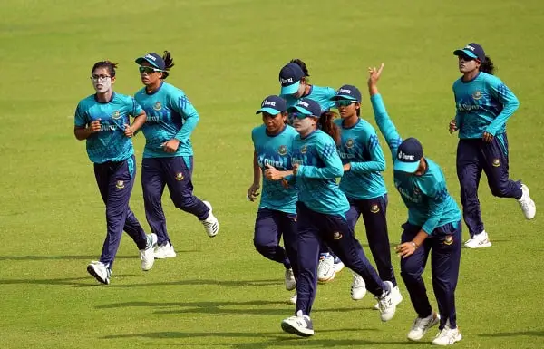 বাংলাদেশ নারী ক্রিকেট দলের সদস্যরা অনুশীলনে ব্যস্ত. Channel i News - চ্যানেল আই নিউজ