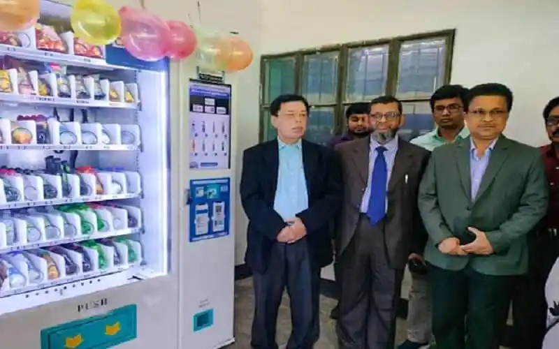 শাহজালাল বিশ্ববিদ্যালয়ে আধুনিক ভেন্ডিং মেশিনের উদ্বোধন. Channel i News - চ্যানেল আই নিউজ