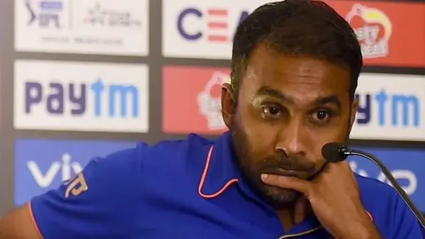 বাংলাদেশ ক্রিকেটার জয়াবর্ধনে সংবাদ সম্মেলনে মন্তব্য করছেন. Channel i News - চ্যানেল আই নিউজ