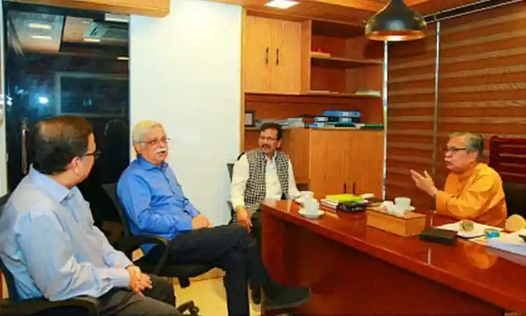 বিশ্ববিদ্যালয় নিয়ে আলোচনা করছে চারজন ব্যক্তি. Channel i News - চ্যানেল আই নিউজ