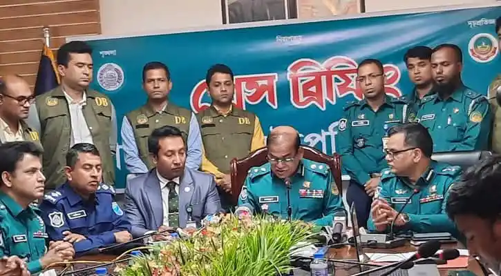 বাংলাদেশ রেলওয়ে নিরাপত্তা নিয়ে জরুরি সভা অনুষ্ঠিত. Channel i News - চ্যানেল আই নিউজ