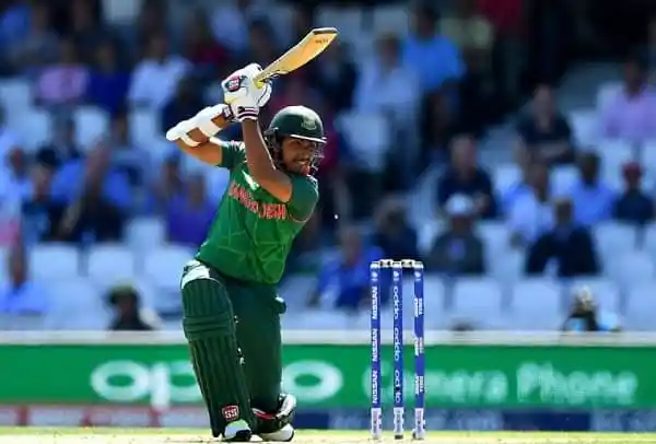 বাংলাদেশের ক্রিকেটার সৌম্য সরকার ব্যাটিং করছেন. Channel i News - চ্যানেল আই নিউজ
