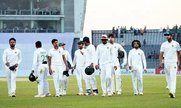 বাংলাদেশ ক্রিকেট দল মাঠে, নিউজিল্যান্ডের বিপক্ষে প্রথম টেস্ট জয় উদযাপন. Channel i News - চ্যানেল আই নিউজ