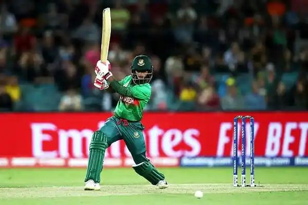 বাংলাদেশের ক্রিকেটার ব্যাটিং করছেন, বিপক্ষে সাউথ আফ্রিকা।. Channel i News - চ্যানেল আই নিউজ