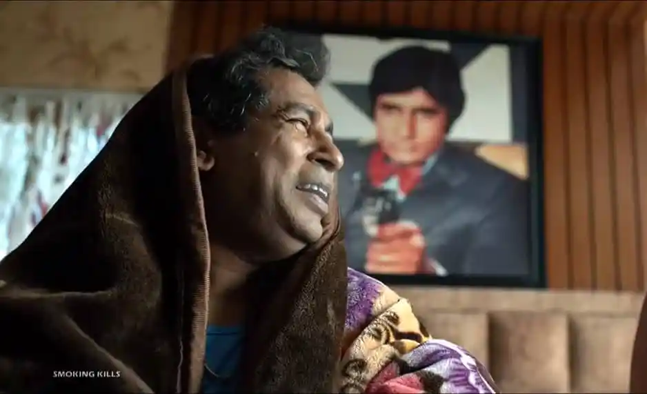 বাংলাদেশি সিনেমার ট্রেলার দেখছেন একজন নারী, পেছনে ছবি ও ক্যামেরা. Channel i News - চ্যানেল আই নিউজ