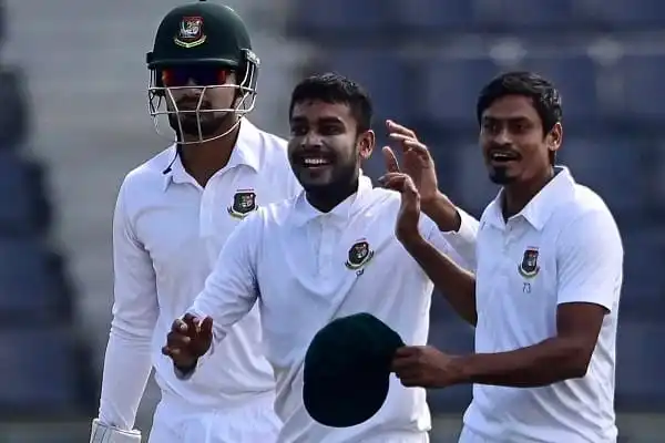 বাংলাদেশ ক্রিকেটাররা আনন্দিত, মাঠে উদযাপন করছে. Channel i News - চ্যানেল আই নিউজ