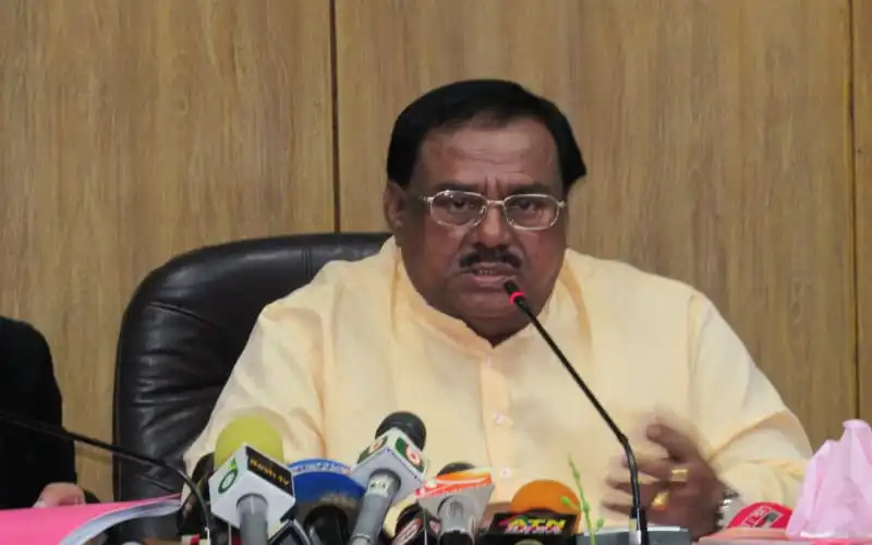 খাদ্যমন্ত্রী বৈঠকে বক্তব্য দিচ্ছেন, বৈঠক চলাকালে. Channel i News - চ্যানেল আই নিউজ