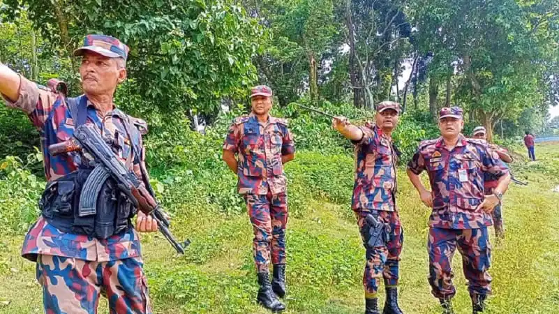 বিএসএফের গুলিতে আহত বিজিবি সদস্যের ছবি, বাংলাদেশ-ভারত সীমান্তে. Channel i News - চ্যানেল আই নিউজ