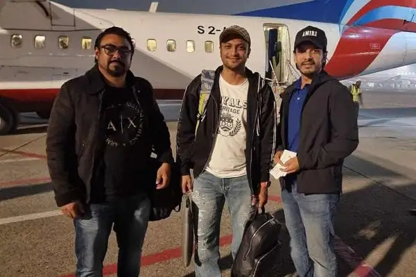 সিলেটে পৌঁছেছেন সাকিব, বিমানবন্দরে তিনজন ব্যক্তি. Channel i News - চ্যানেল আই নিউজ