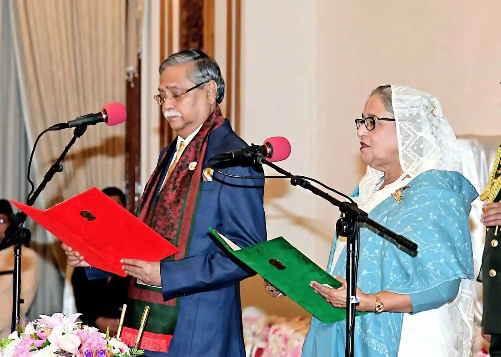 বাংলাদেশের নির্বাচিত নেতা ও নেত্রী শপথ গ্রহণ করছেন. Channel i News - চ্যানেল আই নিউজ