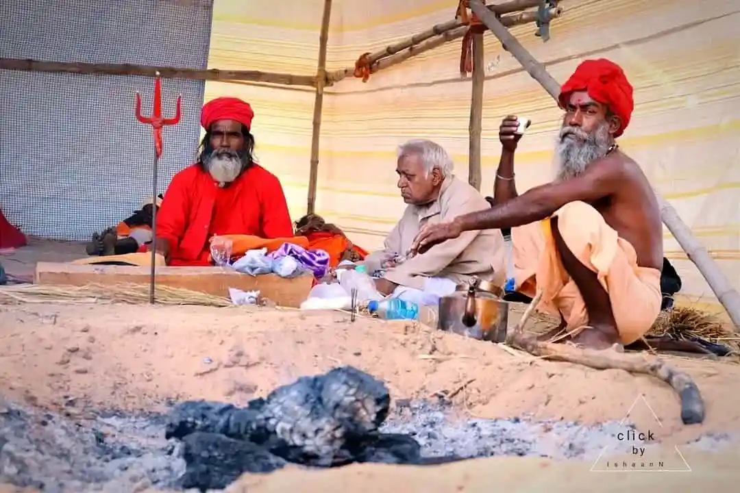 ধর্মীয় আচার অনুষ্ঠানে পুরোহিতরা পবিত্রতা রক্ষা করছেন. Channel i News - চ্যানেল আই নিউজ