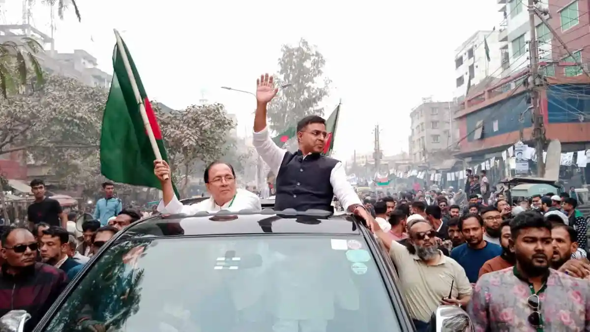 সাঈদ খোকন নির্বাচনী প্রচারণায় জনসমুদ্রে শুভেচ্ছা জানাচ্ছেন. Channel i News - চ্যানেল আই নিউজ