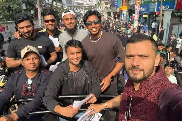 মাগুরায় ছাদখোলা গাড়িতে নির্বাচনী প্রচারণায় সাকিব ও মাশরাফী. Channel i News - চ্যানেল আই নিউজ