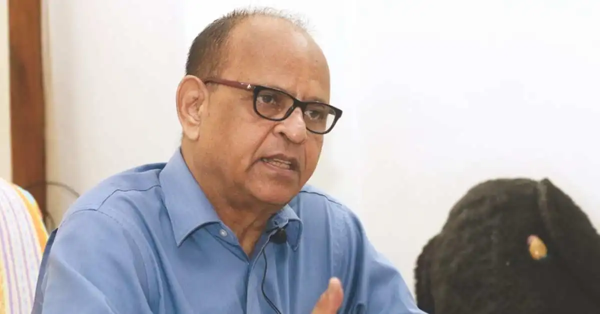 স্বাস্থ্যমন্ত্রী লাইসেন্সবিহীন হাসপাতাল বন্ধের বিষয়ে আলোচনা করছেন।. Channel i News - চ্যানেল আই নিউজ