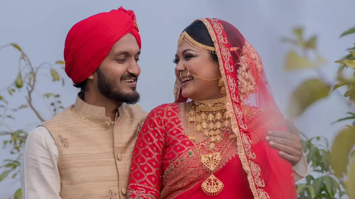 বিয়ের অনুষ্ঠানে মৌসুমী হামিদ ও তার স্বামী হাসিমুখে একসঙ্গে. Channel i News - চ্যানেল আই নিউজ