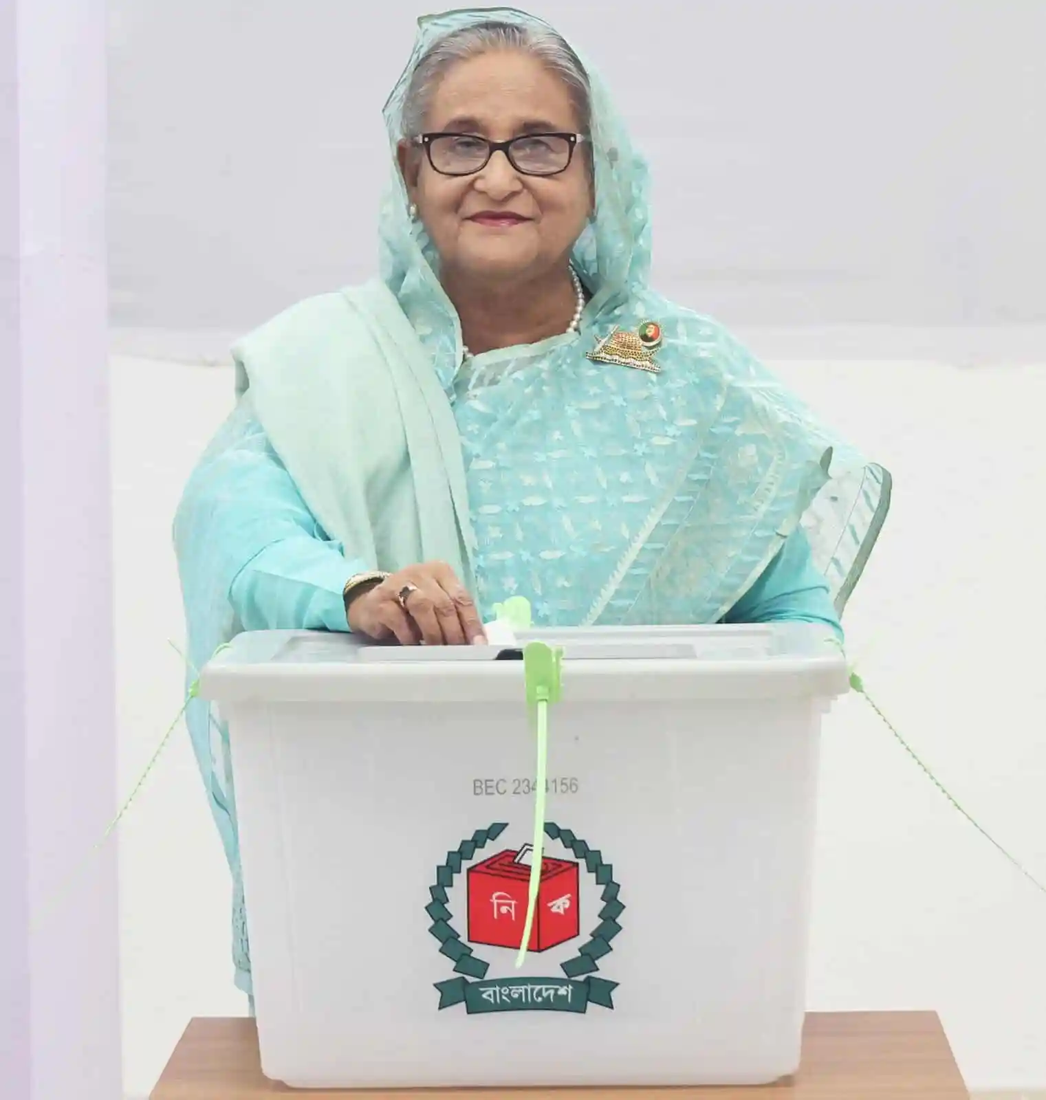 শেখ হাসিনা ভোট দিচ্ছেন, বাংলাদেশে নির্বাচনী পরিবেশ. Channel i News - চ্যানেল আই নিউজ