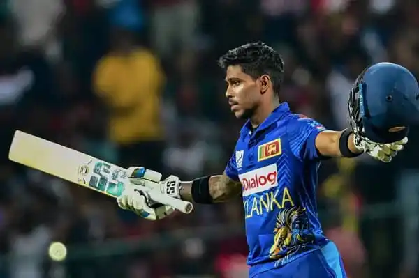 শ্রীলঙ্কার ক্রিকেটার সেঞ্চুরি উদযাপন, মাঠে আনন্দের পরিবেশ. Channel i News - চ্যানেল আই নিউজ